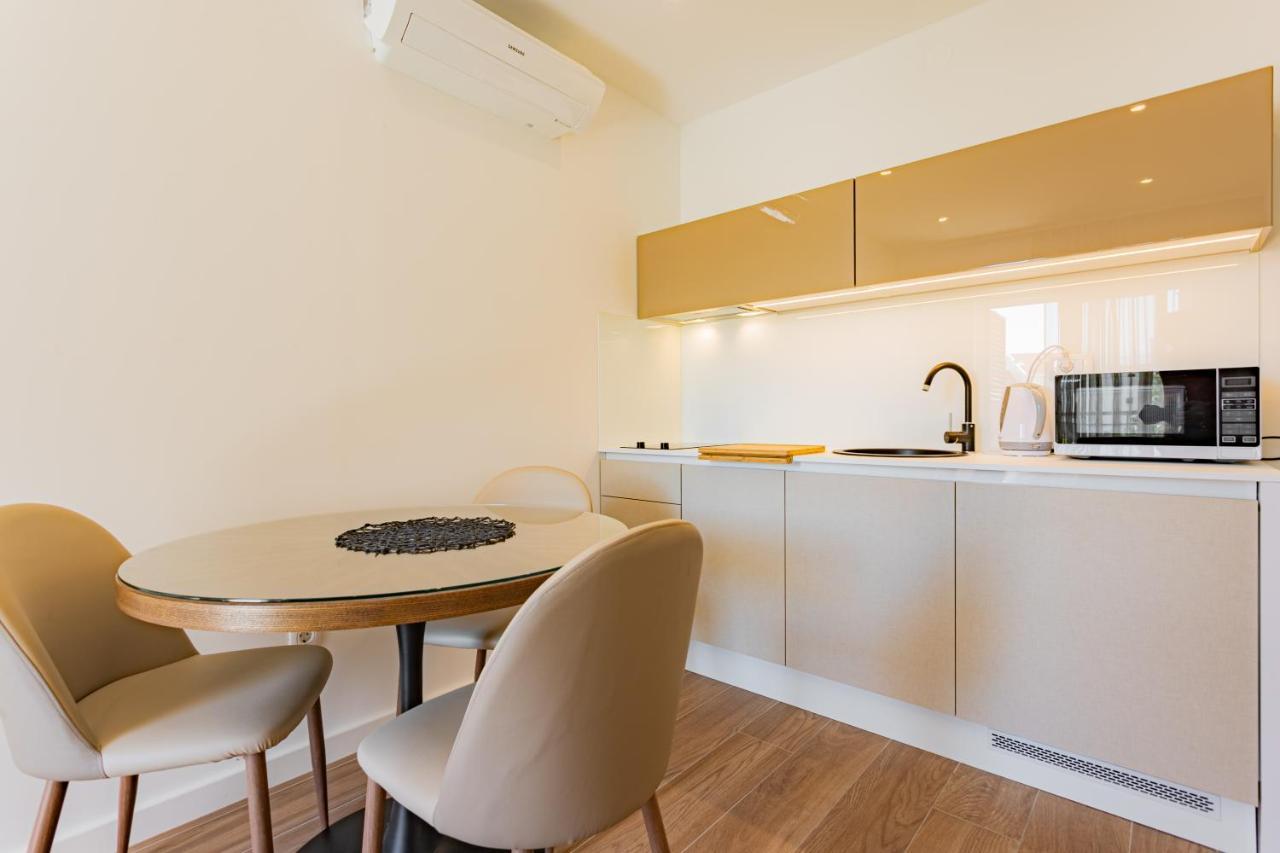 Apartmani Benzon Baška Voda Exterior foto