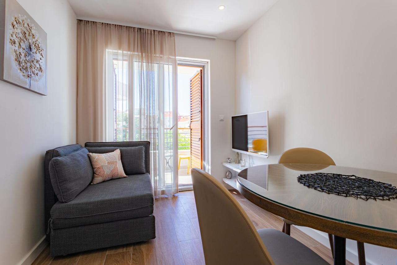 Apartmani Benzon Baška Voda Exterior foto