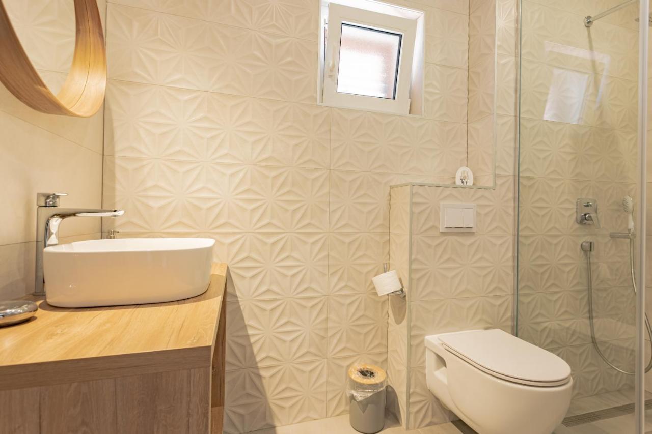 Apartmani Benzon Baška Voda Exterior foto