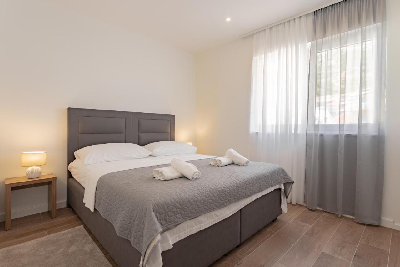 Apartmani Benzon Baška Voda Exterior foto