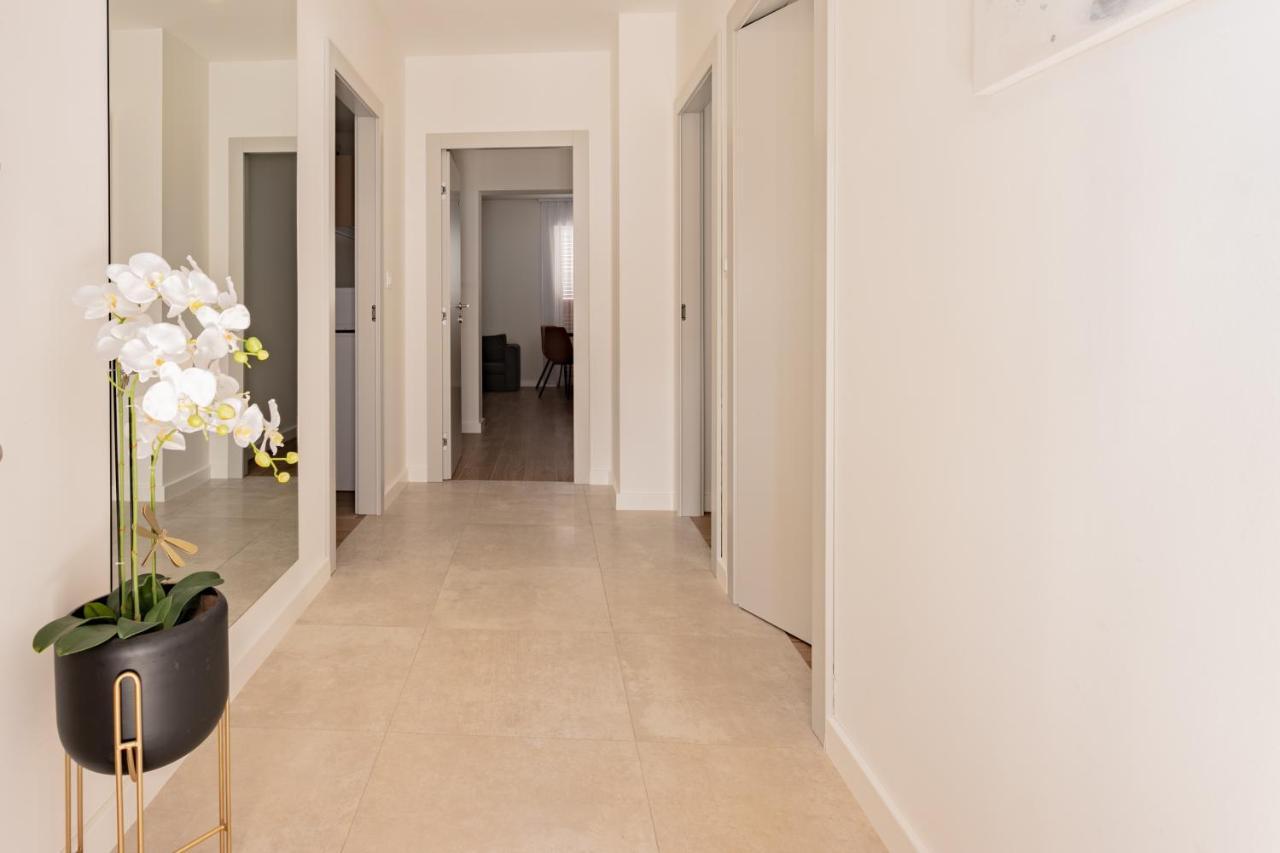 Apartmani Benzon Baška Voda Exterior foto