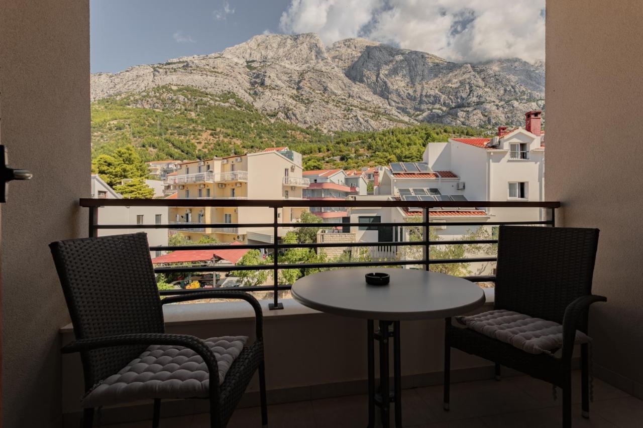 Apartmani Benzon Baška Voda Exterior foto